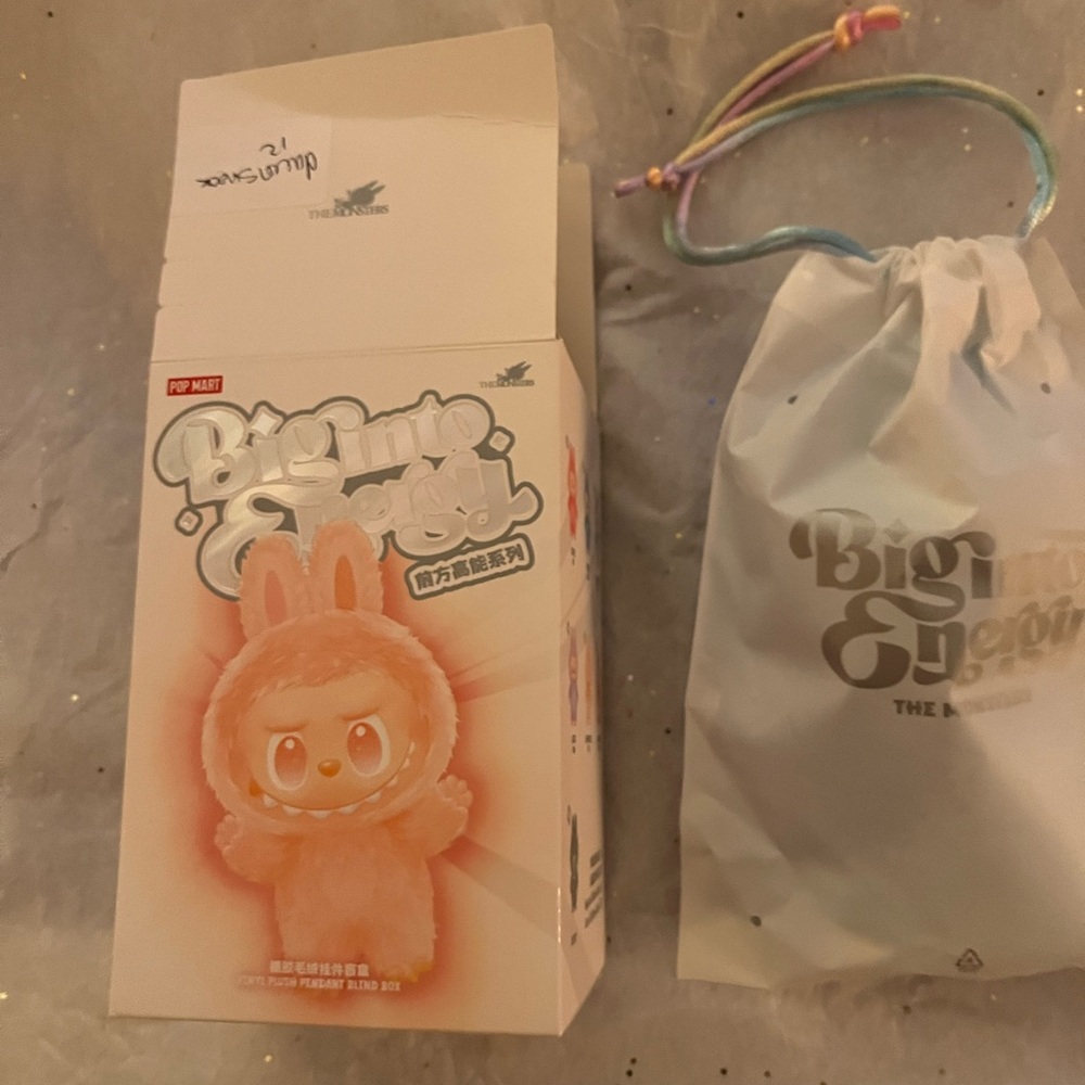 Big Into Energy LABUBU - 100% Authentic!
CONFIRMED HOPE - Picture 7 of 10